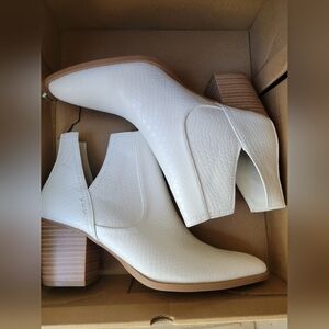 Womans Cowgirl Boot Heels
